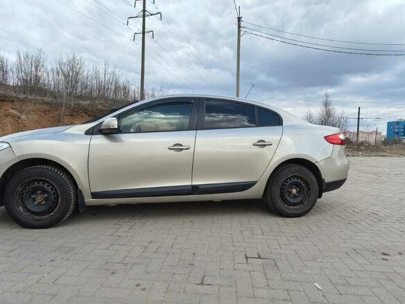 2011 Renault Fluence I, бежевый, 680000 рублей - вид 13
