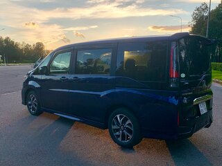 2018 Honda Stepwgn Spada V Рестайлинг, синий, 2500000 рублей, вид 4