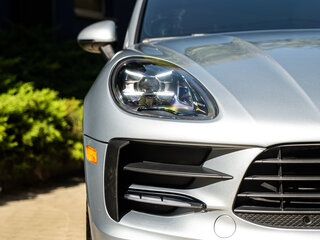 2020 Porsche Macan I Рестайлинг, серебристый, 6000000 рублей, вид 1