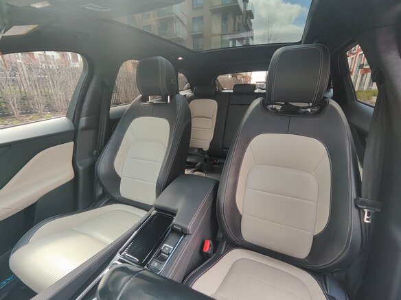 2018 Jaguar F-Pace I, синий, 2999999 рублей - вид 20