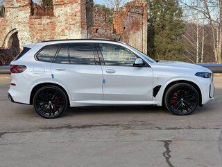2025 BMW X5 40d IV (G05/G18) Рестайлинг, белый, 17000000 рублей, вид 4
