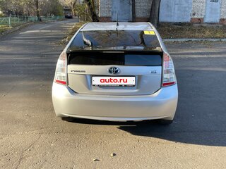 2009 Toyota Prius III (XW30), серый, 850000 рублей, вид 3