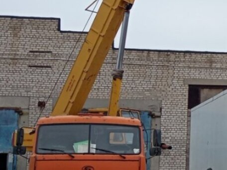 2007 КамАЗ 43118, оранжевый, 2900000 рублей, вид 4