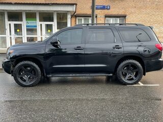 2012 Toyota Sequoia II, чёрный, 3800000 рублей, вид 5