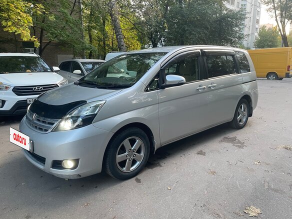 2014 Toyota ISis I Рестайлинг, серый, 1124000 рублей - вид 2