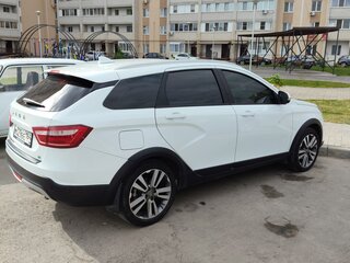 2017 Lada (ВАЗ) Vesta SW Cross I, белый, 930000 рублей, вид 4