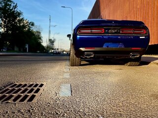 2019 Dodge Challenger III Рестайлинг 2, белый, 4150000 рублей, вид 2