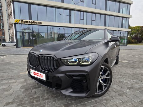 2022 BMW X6 40d III (G06), чёрный, 8200000 рублей, вид 3