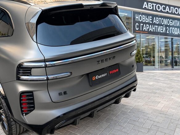 2026 Zeekr 8X Dawn, серый, 13300000 рублей - вид 2