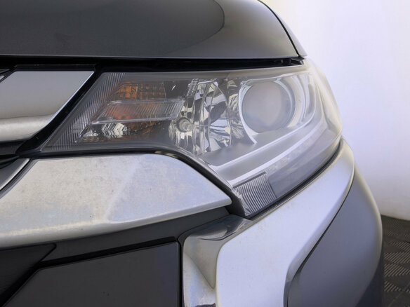 2018 Mitsubishi Outlander III Рестайлинг 2, серый, 1825000 рублей - вид 10