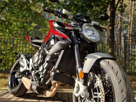 2020 MV Agusta Brutale 800, красный, 1180000 рублей, вид 3