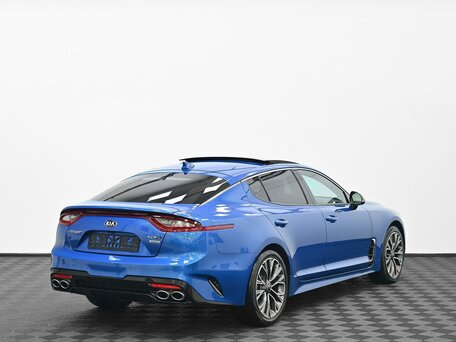 2018 Kia Stinger I, синий, 2235000 рублей, вид 2