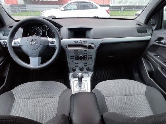 2011 Opel Astra H Рестайлинг, серый, 549000 рублей - вид 8