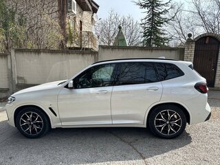 2021 BMW X3 30d xDrive III (G01) Рестайлинг, белый, 6000009 рублей, вид 3
