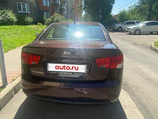 2010 Kia Cerato 4-speed II, пурпурный, 750000 рублей, вид 3