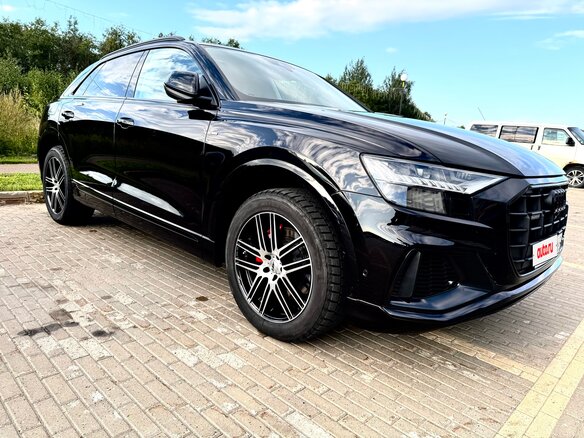 2019 Audi Q8 50 TDI I (4M), чёрный, 6200000 рублей - вид 6