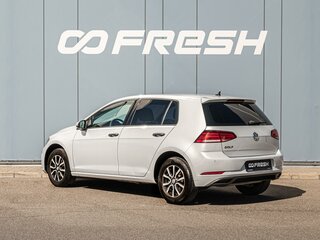 2018 Volkswagen Golf VII Рестайлинг, белый, 1905000 рублей, вид 2