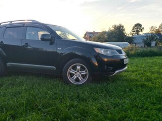 2007 Mitsubishi Outlander II, чёрный, 840000 рублей, вид 2