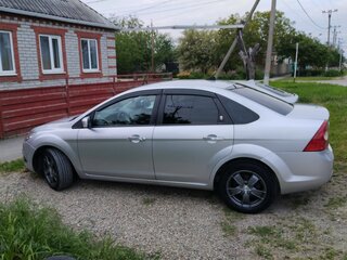 2008 Ford Focus II Рестайлинг, серебристый, 520000 рублей, вид 3
