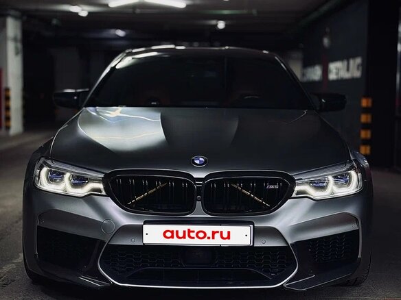 2019 BMW M5 Competition VI (F90), серебристый, 9250000 рублей - вид 1