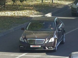 2009 Mercedes-Benz E-Класс 350 IV (W212, S212, C207), коричневый, 1450000 рублей, вид 4