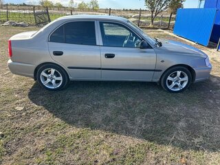 2011 Hyundai Accent ТагАЗ II, бежевый, 600000 рублей, вид 2