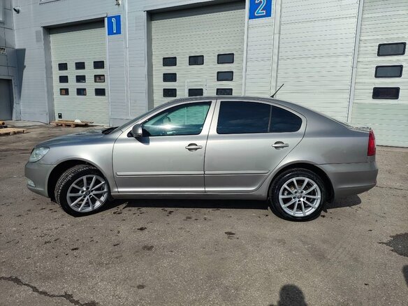 2011 Skoda Octavia II (A5) Рестайлинг, бежевый, 910000 рублей - вид 7
