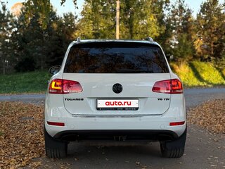 2012 Volkswagen Touareg II, белый, 2650000 рублей, вид 5