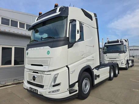 2026 Volvo FH, белый, 23600000 рублей, вид 1