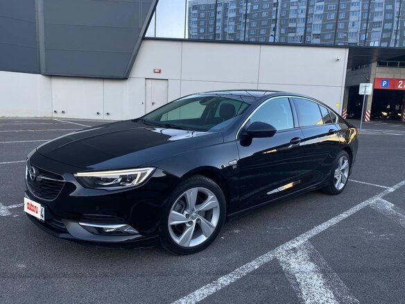 2018 Opel Insignia II, чёрный, 1800000 рублей - вид 3