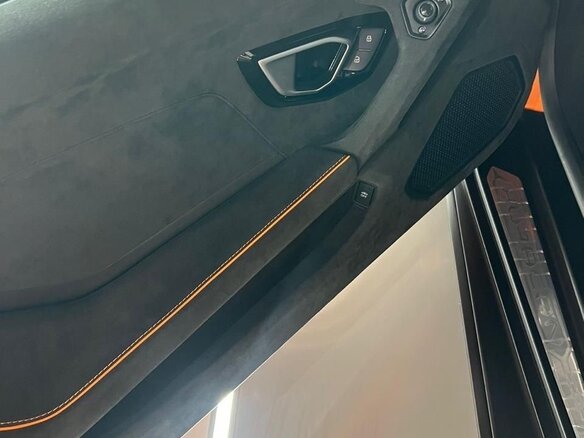 2023 Lamborghini Huracán Sterrato I Рестайлинг, оранжевый, 43900000 рублей - вид 13