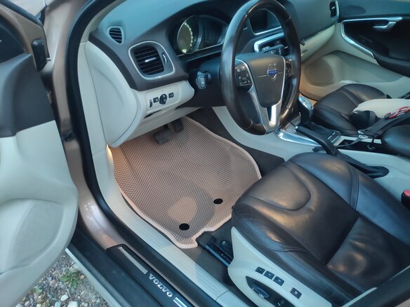 2013 Volvo V40 Cross Country I, золотистый - вид 17