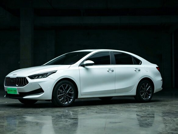 2022 Kia K3 II (China Market) Рестайлинг, белый, 1213000 рублей