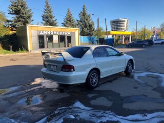 2003 Mitsubishi Galant VIII Рестайлинг, белый, 360000 рублей, вид 4