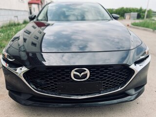 2019 Mazda 3 IV (BP), чёрный, 1700000 рублей, вид 2