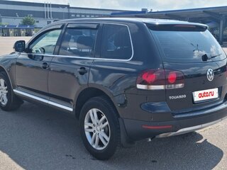 2007 Volkswagen Touareg I Рестайлинг, чёрный, 1080000 рублей, вид 5
