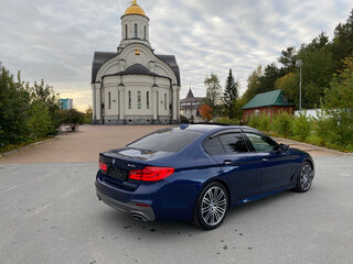 2018 BMW 5 серии 540i xDrive VII (G30/G31/G38), синий, 4850000 рублей, вид 4