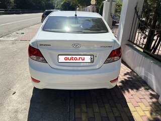 2013 Hyundai Solaris I, белый, 799000 рублей, вид 4