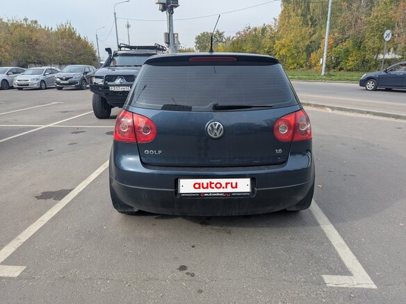 2007 Volkswagen Golf V, серый, 690000 рублей - вид 5