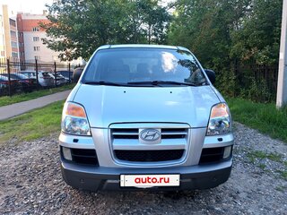 2004 Hyundai Starex I Рестайлинг 2, серебристый, 600000 рублей, вид 2