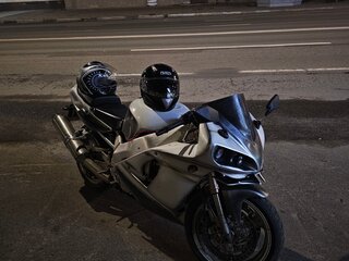 Yamaha YZF750