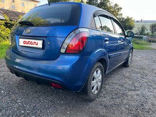 2010 Kia Rio II Рестайлинг, синий, 700000 рублей, вид 3