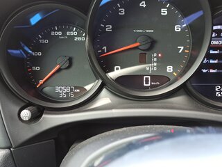 2017 Porsche Macan I, серый, 5499999 рублей, вид 4