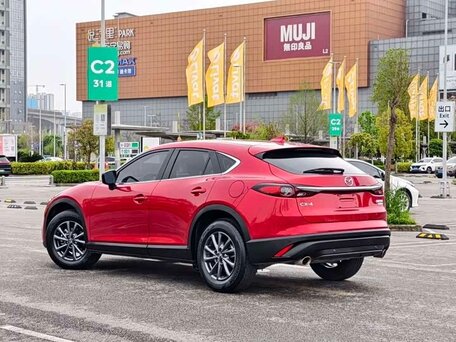 2023 Mazda CX-4 I Рестайлинг, красный, 1740000 рублей, вид 4