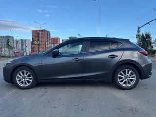 2018 Mazda Axela III Рестайлинг, серый, 1650000 рублей, вид 4