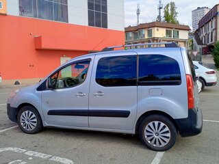 2012 Peugeot Partner II Рестайлинг, серебристый, 750000 рублей, вид 1