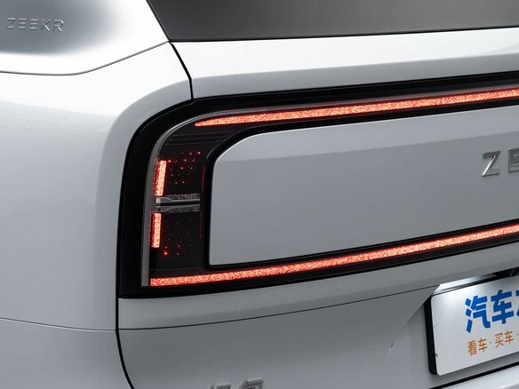 2026 Zeekr 9X 70 kWh, белый, 14490000 рублей - вид 11