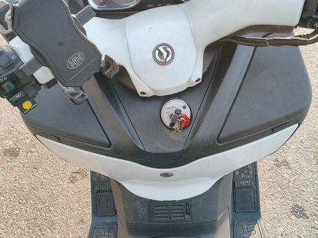 2013 Sym Maxsym 400, белый, 205000 рублей, вид 3