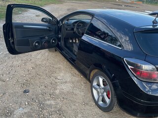 2006 Opel Astra GTC H, чёрный, 550000 рублей, вид 4