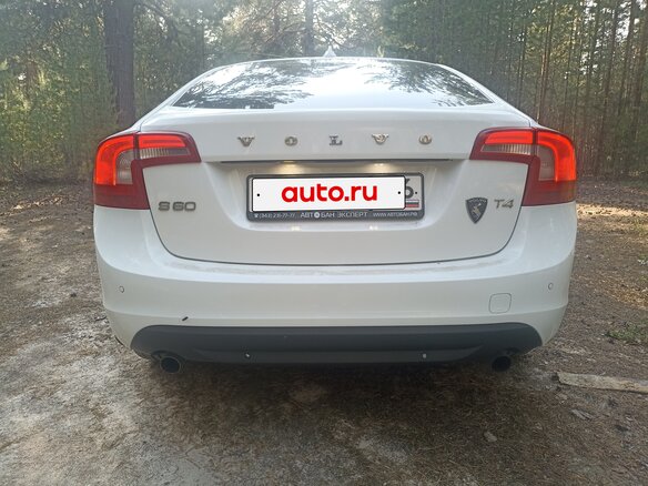 2011 Volvo S60 II, белый, 800000 рублей - вид 5